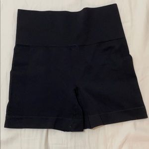 HOMMA seamless shorts